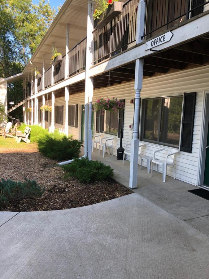 Ellison Bay Parkside Inn מראה חיצוני תמונה