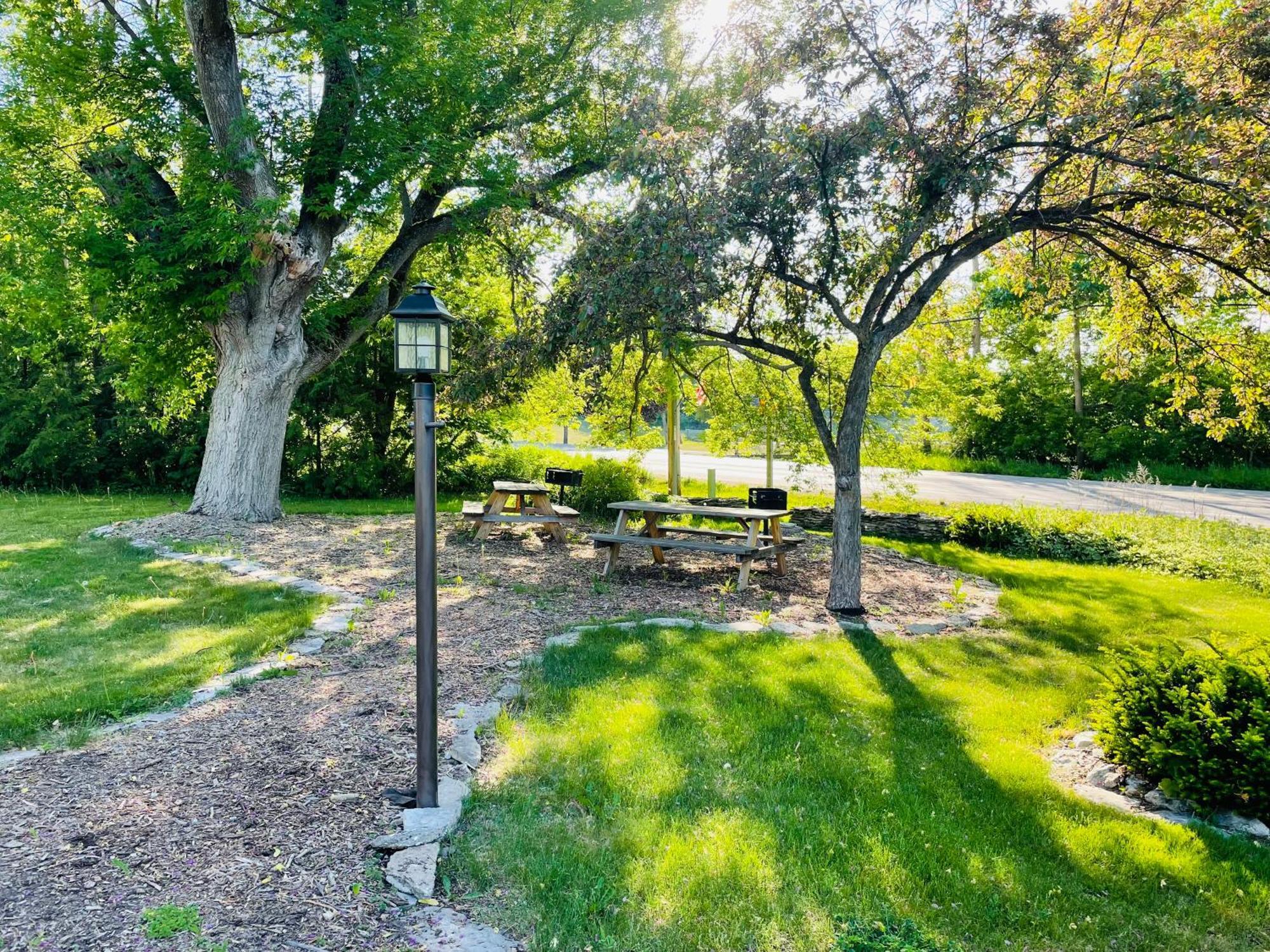 Ellison Bay Parkside Inn מראה חיצוני תמונה